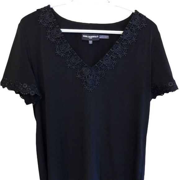 𝅺KARL Lagerfeld Short Sleeve V-Neck Top EUC - Picture 1 of 9